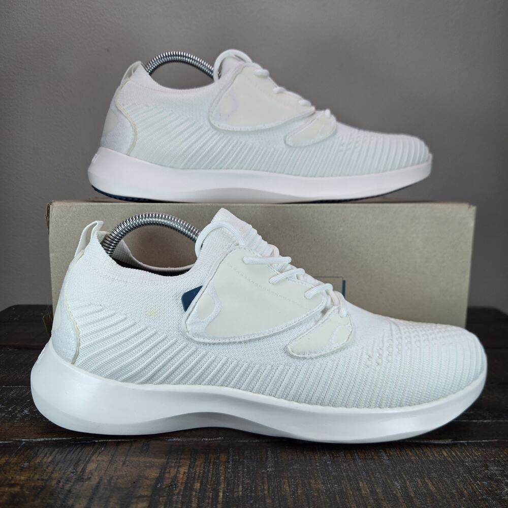 Vessi Everyday 2.0 Lace Up Mens Size 10 Waterproof Shoes Sneakers Polar White